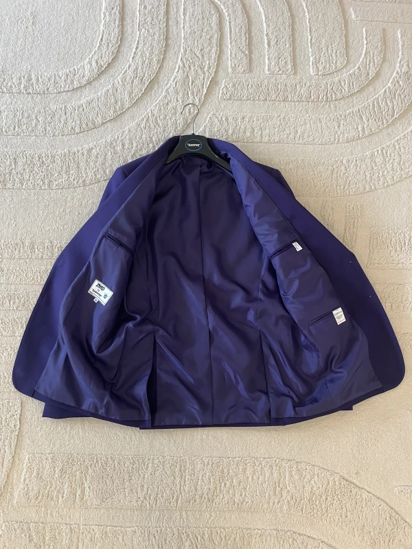 thumbnail image for Blazer