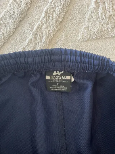 Photo 3 of Shorts - Size S