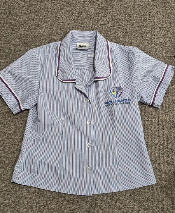 thumbnail image for Girls blouse size 6/8 3 shirts
