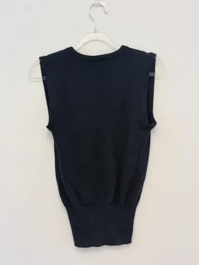 Photo 2 of Vest Grey