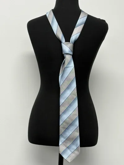 Photo 1 of Tie Formal