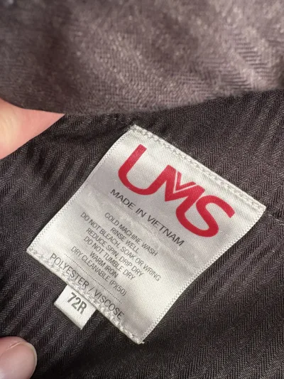 Photo 2 of Boys Formal Shorts size 72R