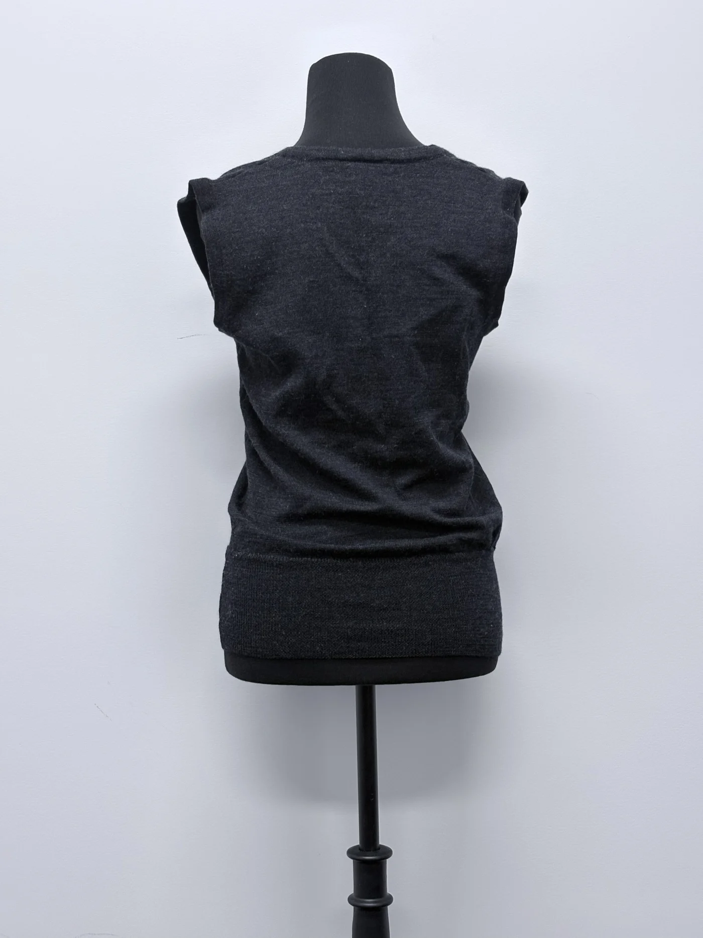 Photo 2 of Vest Grey